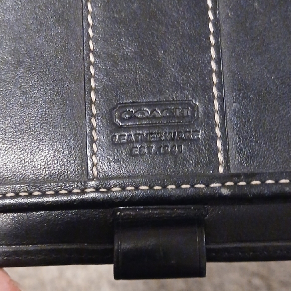 Coach Black Leather Checkbook Holder with Signature Pattern - Picture 2 of 8